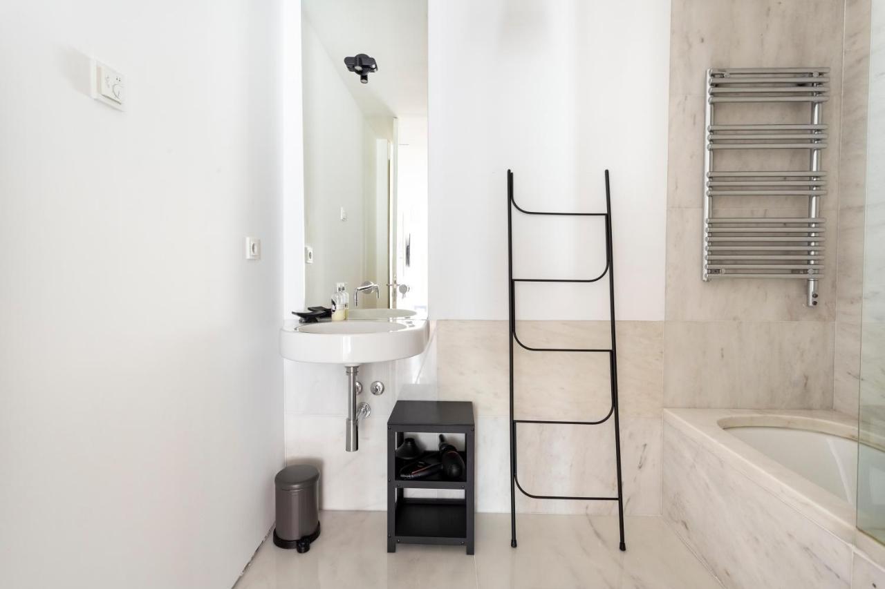 Altido Stylish 5Br Apt With Big Terrace In Principe Real Lisabona Exterior foto